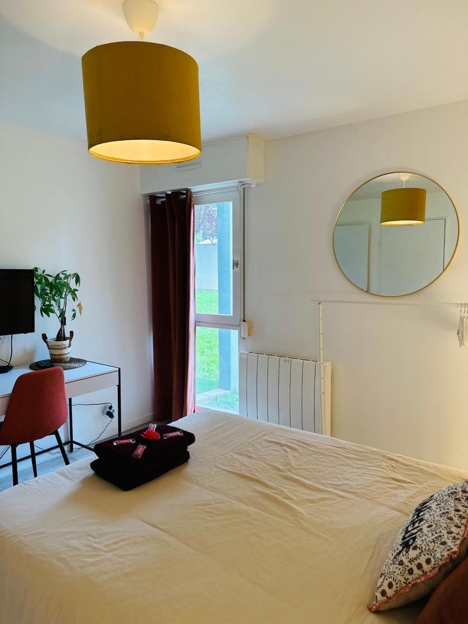 Chez Jade - Spa, Gare Et Centre Ville Rennes Eksteriør billede